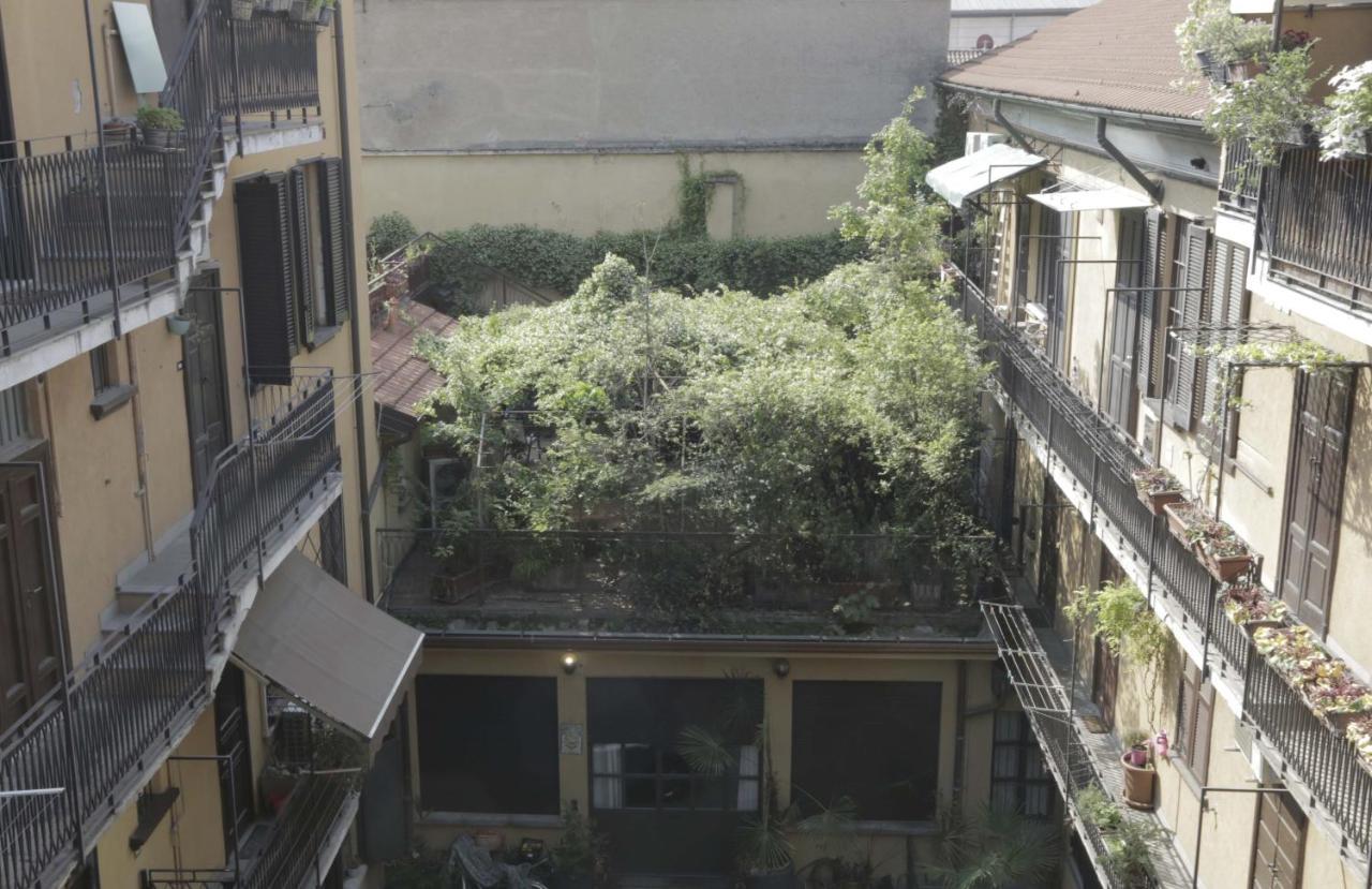 Il Cortile Di Milán